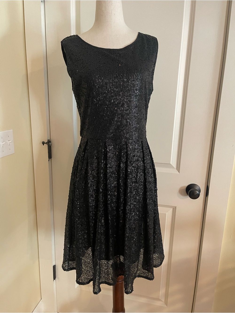 ISSI Black Sleeveless Sequin Fit-and-Flare Dress